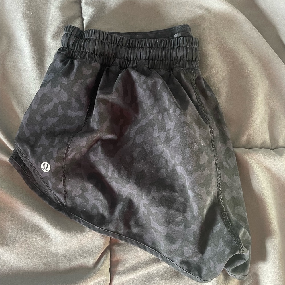 Lululemon Hotty Hot Shorts (10)